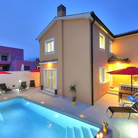 Villa With Private Pool In Village Jadreski Pula Exteriér fotografie