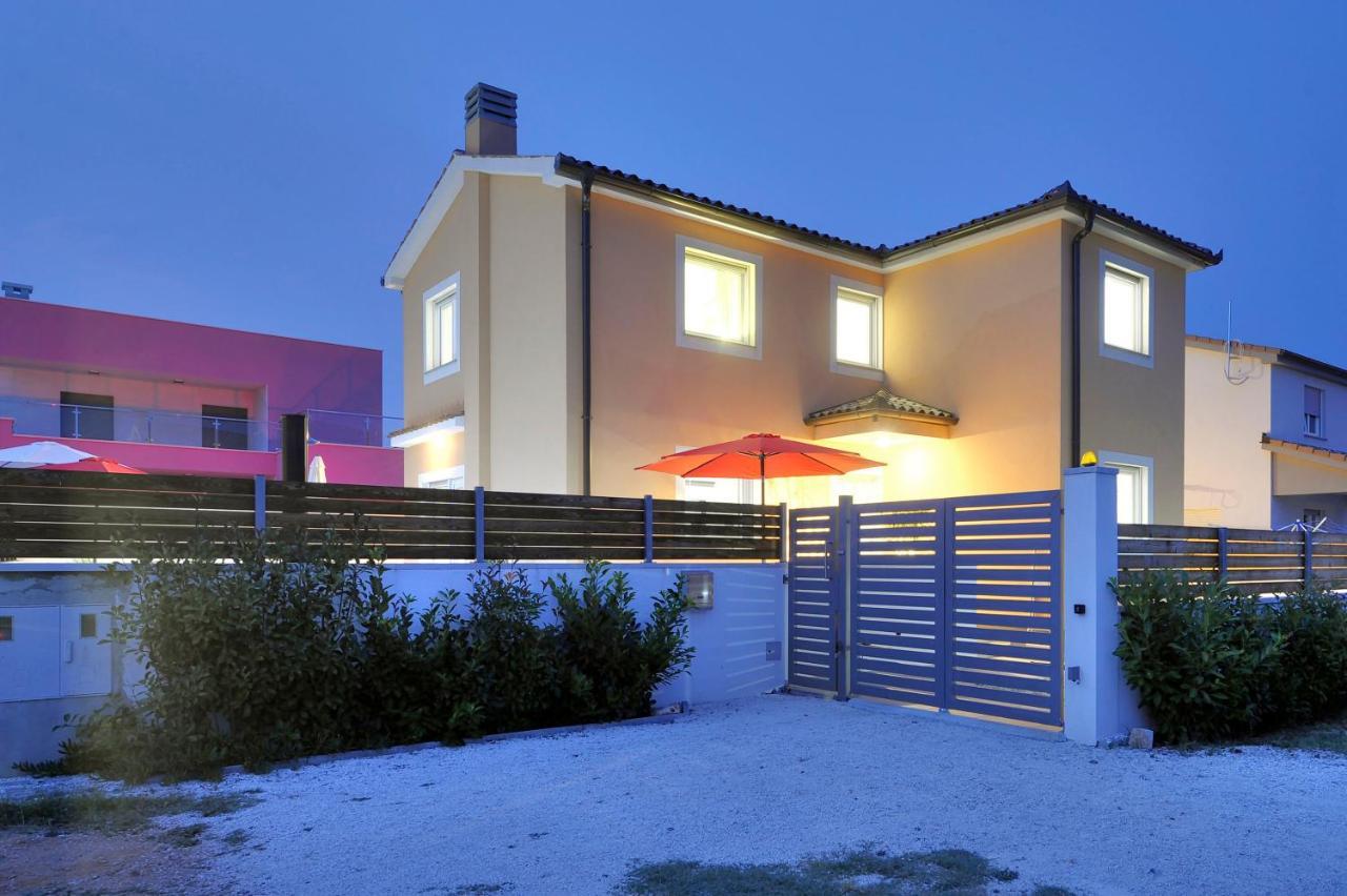 Villa With Private Pool In Village Jadreski Pula Exteriér fotografie